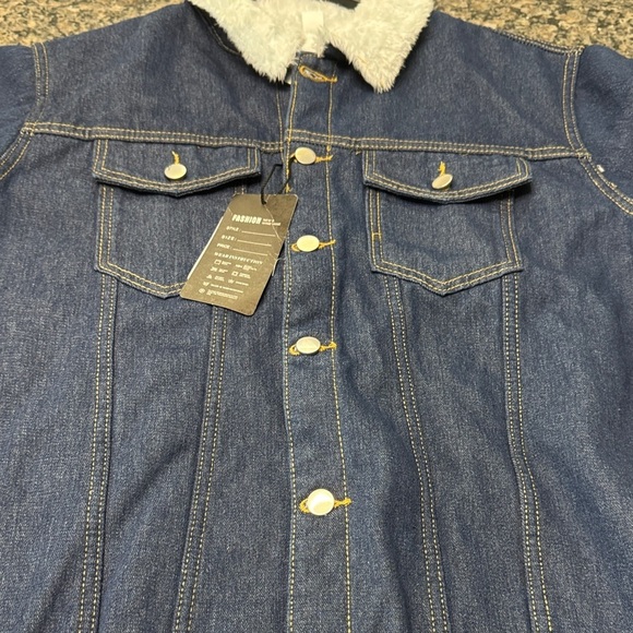 Denim Jacket with White fuzzy Collar NWT - Picture 10 of 11